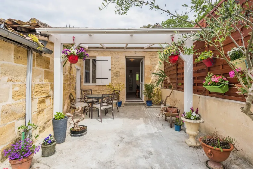 Charming House 5 minutes from Bordeaux - Image 1