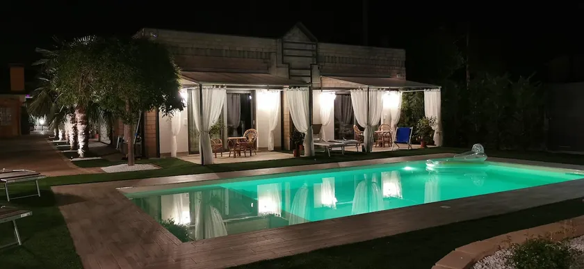 Exclusive Villa with Private Pool Sleeps 12 - 6 Rooms - Image 1
