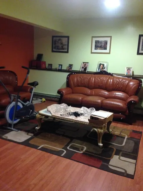 Super cozy 1 BR apt. own entrance, great loc. - Image 1