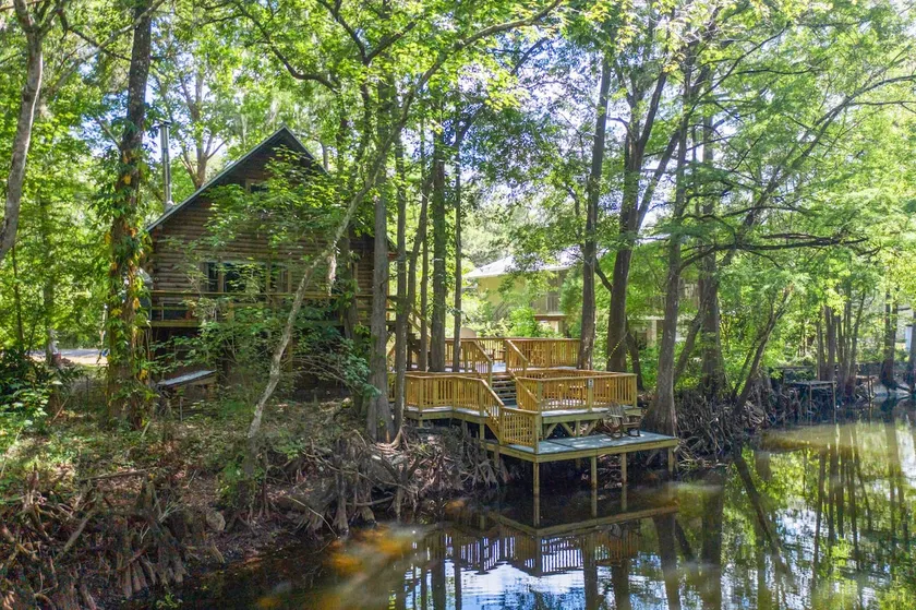 The Log Cabin - Image 1