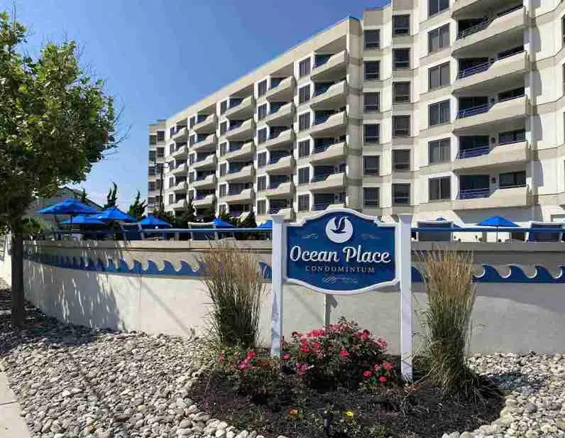 Oceanside vacation condo - Image 1
