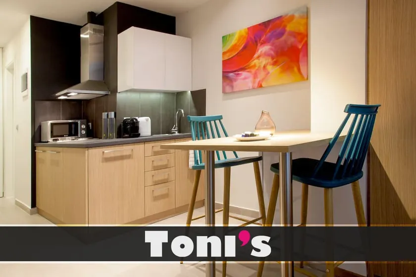 TONI'S Fashionable Studio near Presidential Garden - Image 1