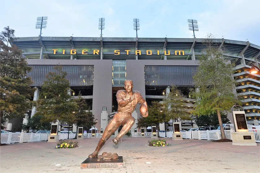 Catch the Gameday Shuttle 1 block, Minutes to LSU - Image 1