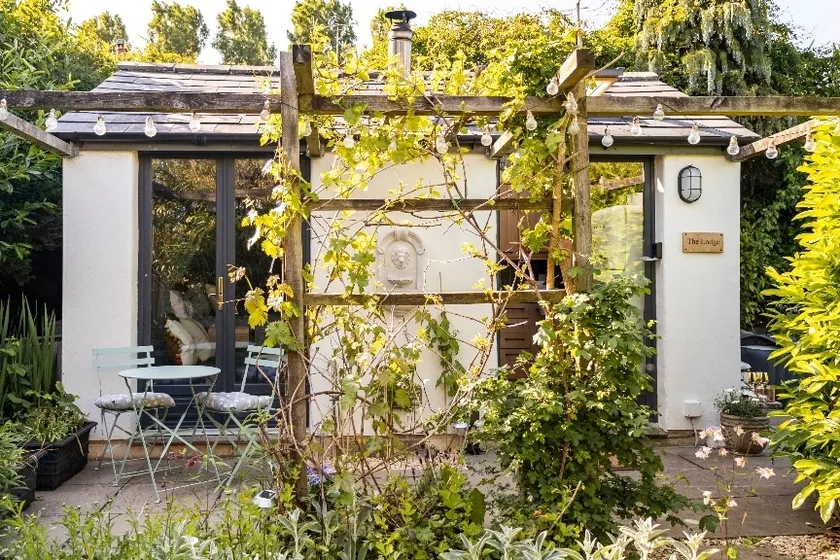 The Lodge; Tranquil Escape w. Woodburner nr. Bath! - Image 1