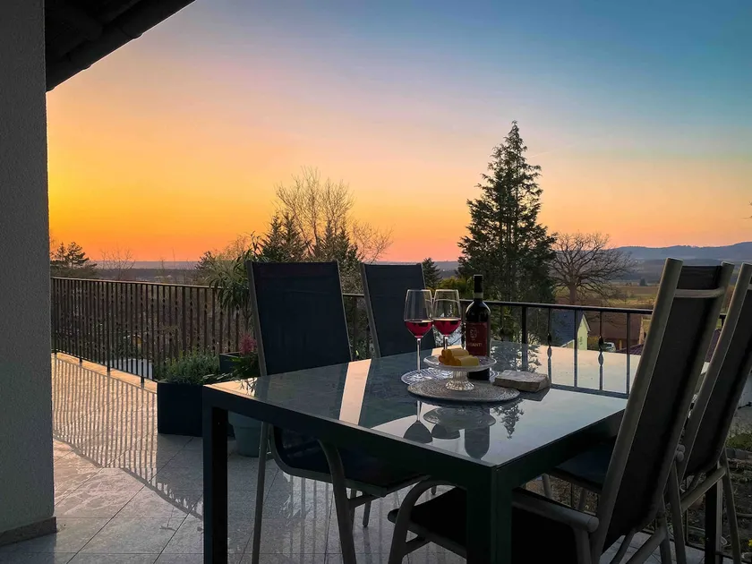 Vacation rental Weitsicht 140 sqm, exclusive, full privacy - Image 1