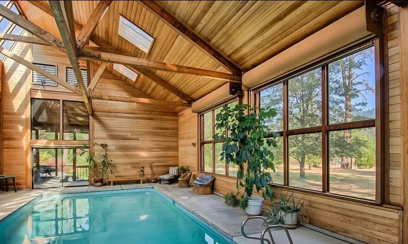 River Retreat+ Indoor Pool & Hot Tub on 3.5 Acres - Image 1