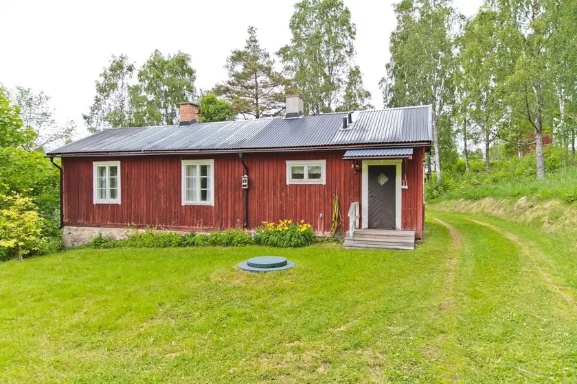 FredrikLars farm by Nordmarksbergs Herrgård - Image 1