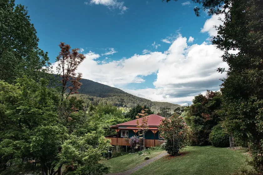Margate - character house with mountain views - Image 1