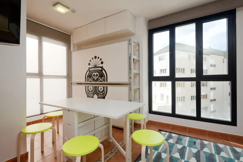 A bright and well-located apartment - Image 1