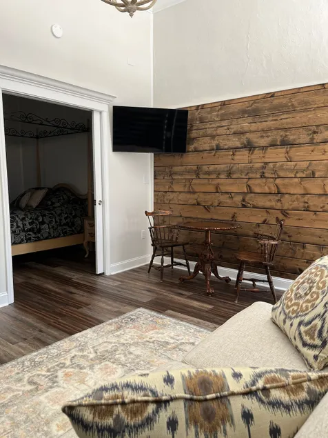 Studio #2-The Studios on Third Studio Apartment - Image 1