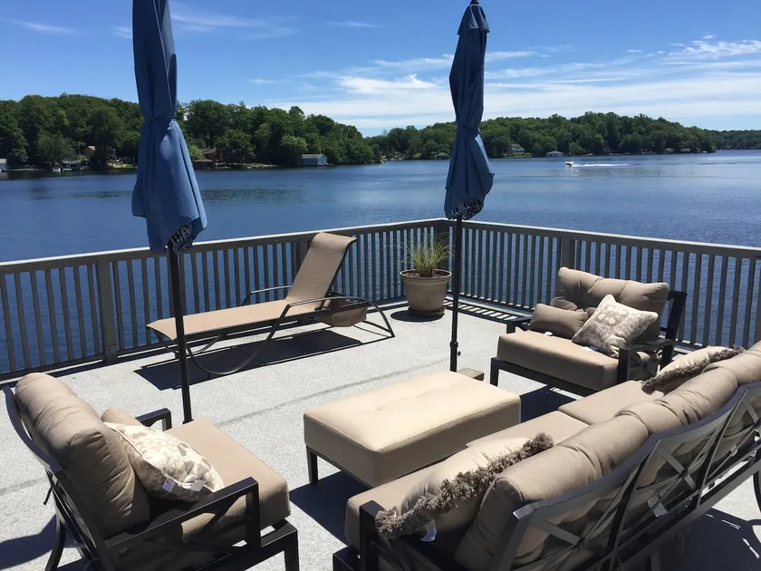 Leisure Lake Lodge - Premier Vacation Rental On Lake Hopatcong! - Image 1