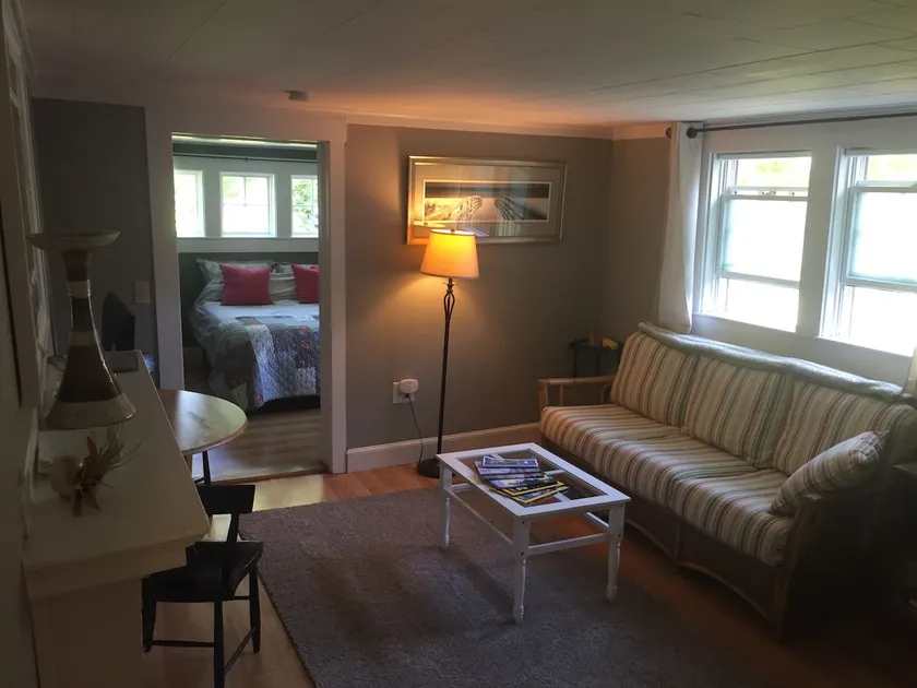Upper Cape Cozy Cottage - Image 1