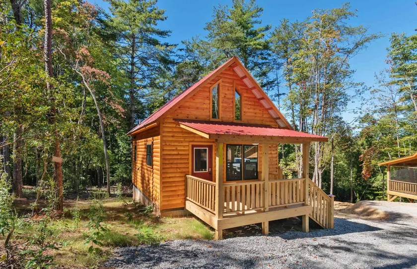Cozy Cabin Hideaway - Image 1