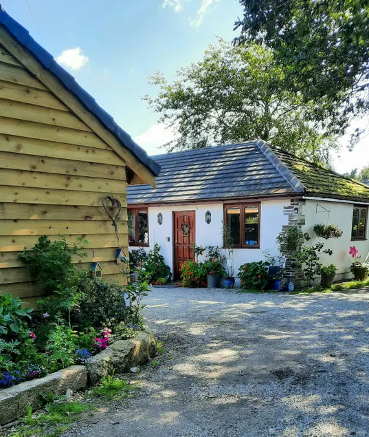 The Studio, Cornwall, Netflix, EV charger, Patio, BBQ, - Image 1