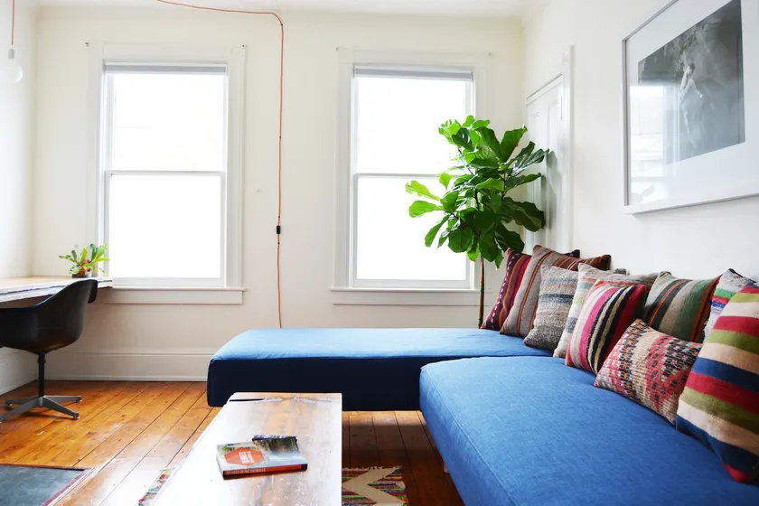 Guesthouse in the heart of uptown Kingston, Unit B - Image 1
