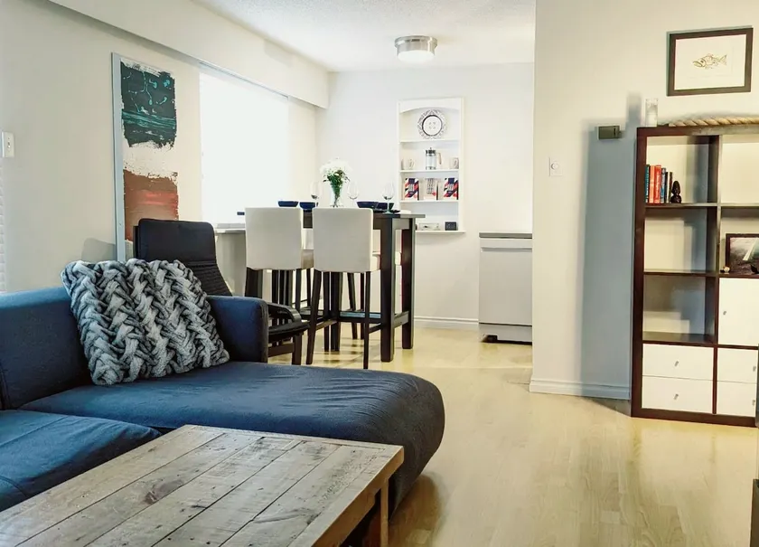 Sparkling Clean & Comfy Kitsilano Condo - Image 1