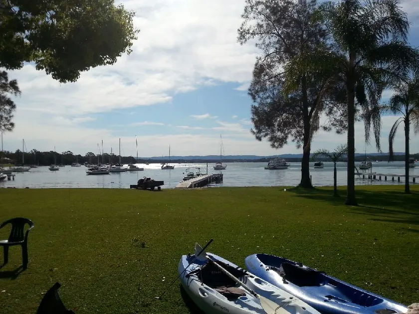 Lake Mac Waterfront. Sleeps 11. Only 55 min up M1. - Image 1