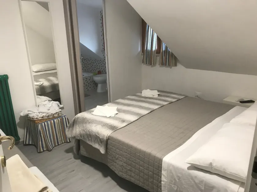 Casa Nike 2 - Image 1
