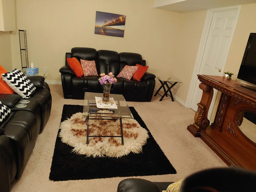 Charming 1 bedroom Apt in Ottawa Neighborhood - Image 1