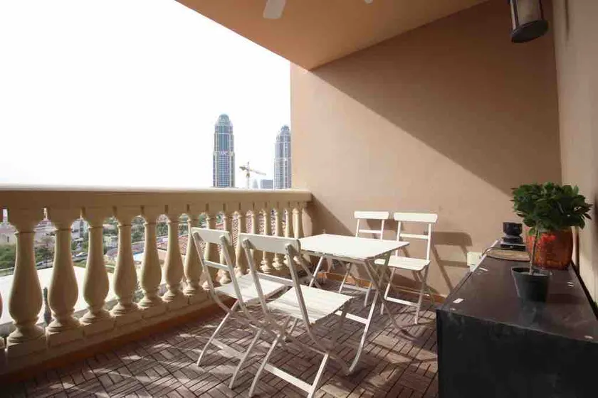 Luxury Apartment in Pearl-Qatar - sleeps 5 - Image 1