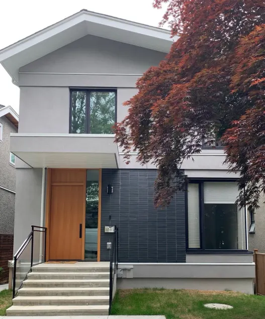 Spacious suite in Kits, AC/total privacy/quiet/UBC - Image 1