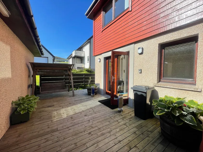 1 bedroom apartment - Image 1