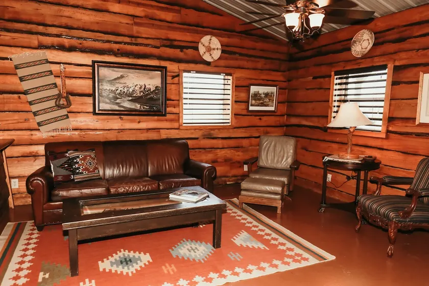 Bluestem Getaway Cabin - Image 1