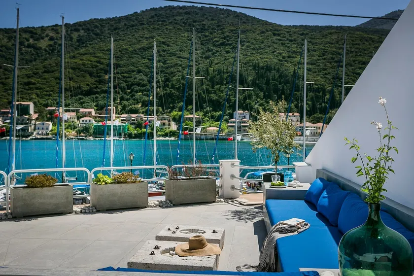 Palm Mansion Waterfront Ag.Efimia Kefalonia w POOL - Image 1