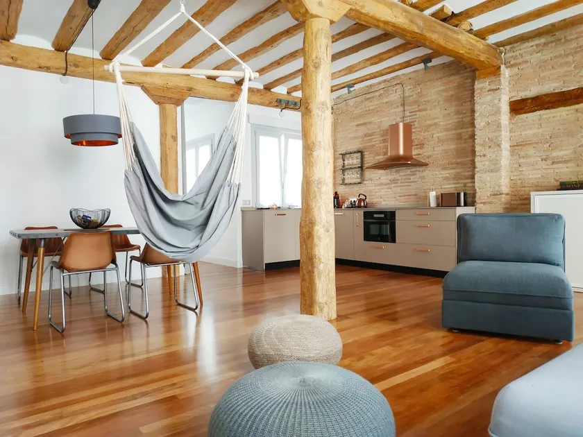 Sagasta Loft with Lift, Air conditioning & WIFI - Image 1