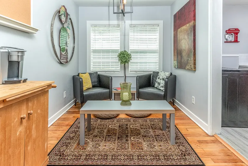 Easy check in-Entire Home- U of M area - Image 1