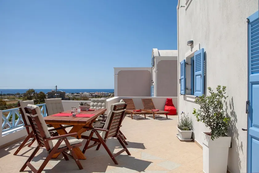 Sunrise Apartment Santorini - Image 1