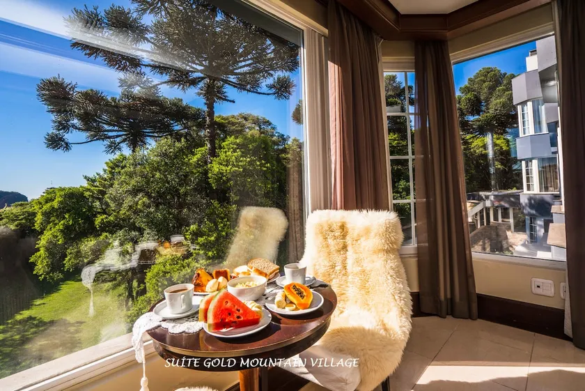 GOLD MOUNTAIN VILLAGE- ROYAL SUITE - Image 1