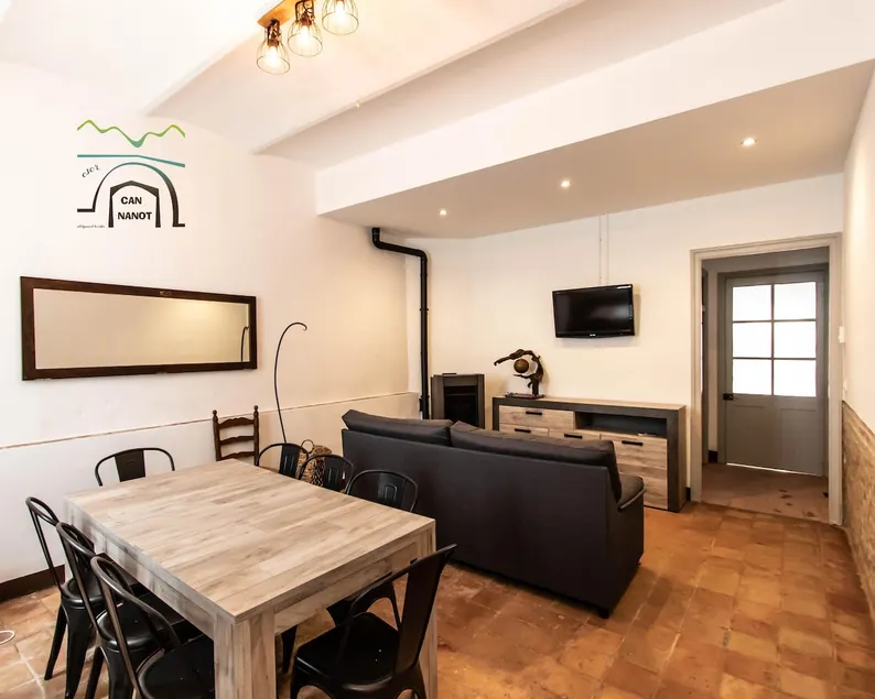Can Nanot, a cozy home in Osor - Image 1
