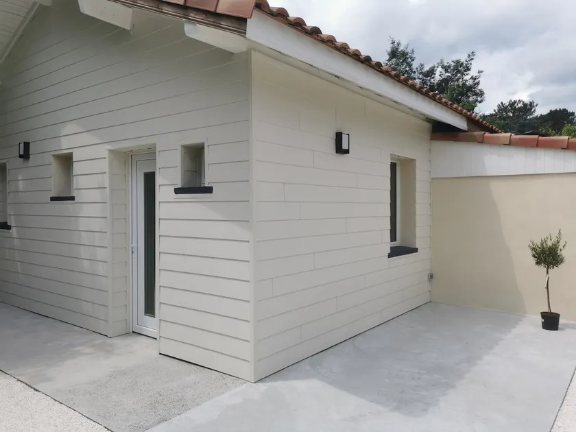 Small house for 4 people with mezzanine - Image 1
