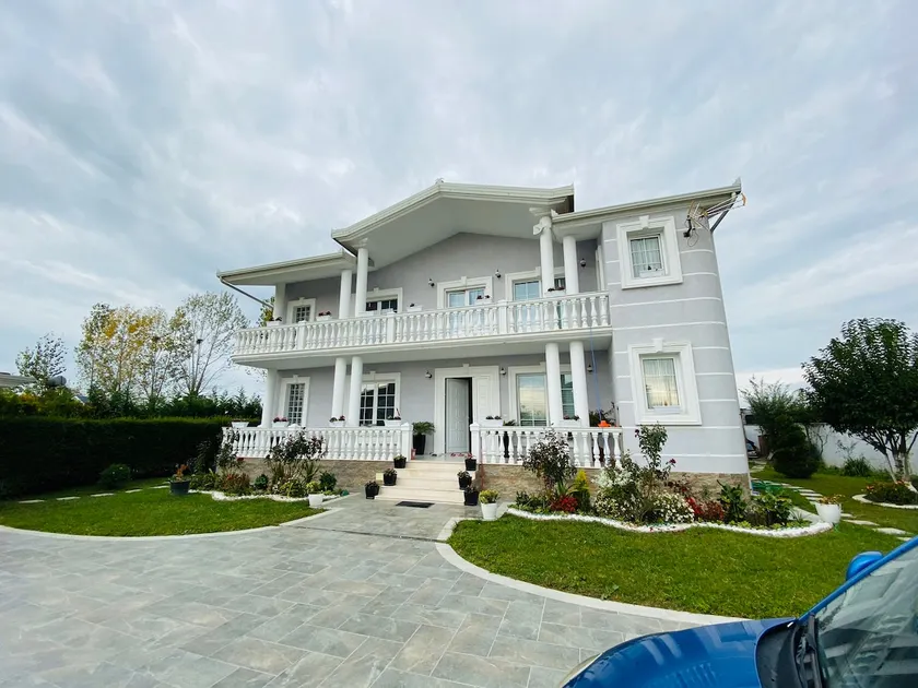 Villa Xhafa - Image 1