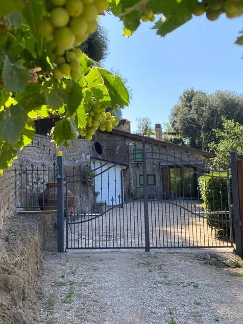 Casetta Santa Fortunata Guest House - Image 1