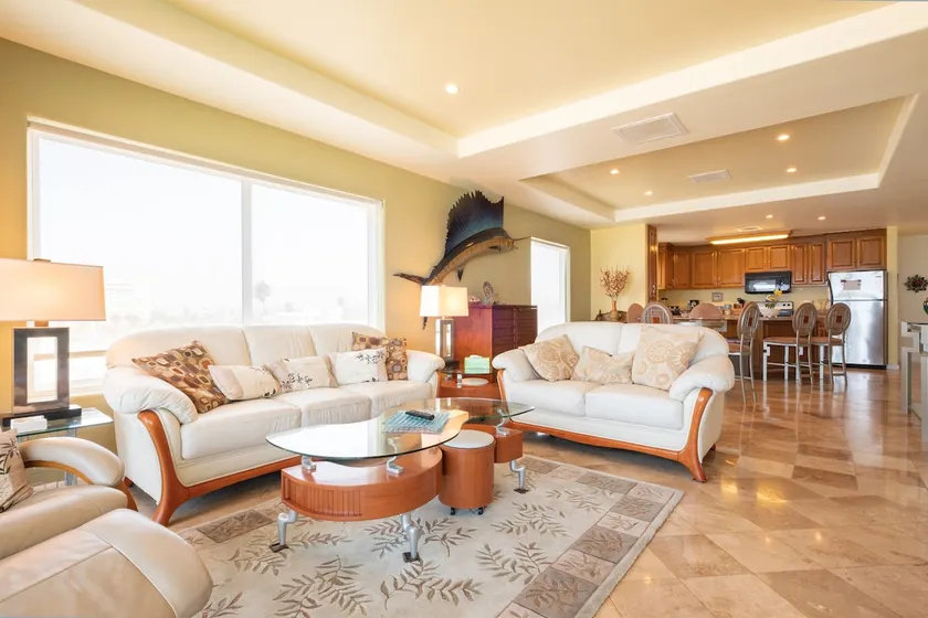 Oceanfront 2Bd 2 Bh Condo, 180° Views, 24hr Guard - Image 1