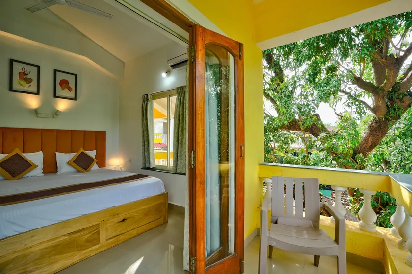 Bright & Modern 2 BHK Apartment With Pool @ Anjuna - Image 1