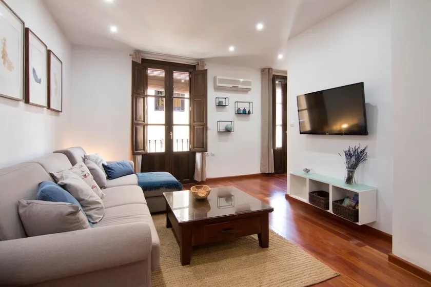 Downtown, Bib-Rambla, quiet and cozy - Image 1
