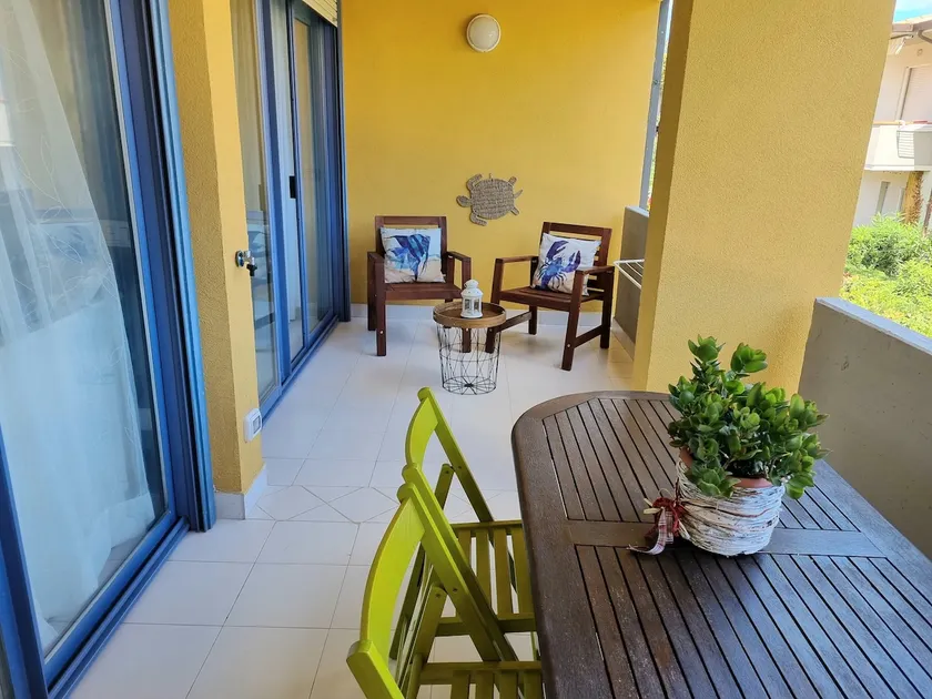 LA RONDINE APART. 100 Metres from beach RIVIERA DEL CONERO - Image 1