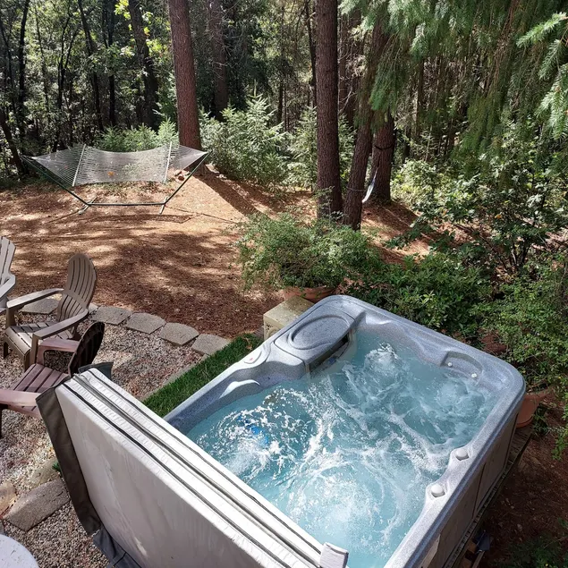 Spa, Quiet, Private, near Rollins Lake, Starlink - Image 1