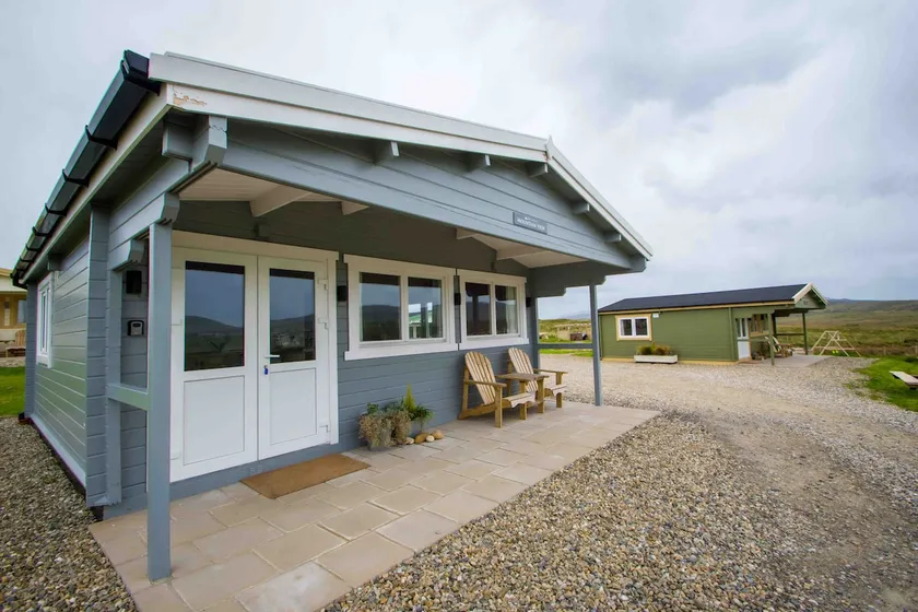 Mountain View - Owenea River Rest Glamping - Image 1