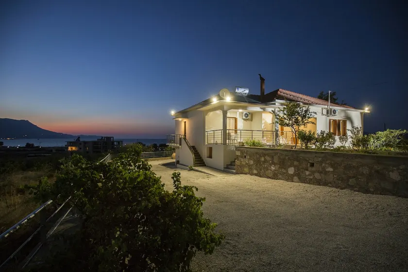 Villa Alexandra - Image 1