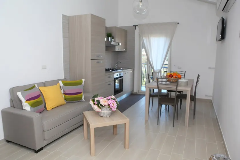 Rosy House - Gæstfrihed - Image 1