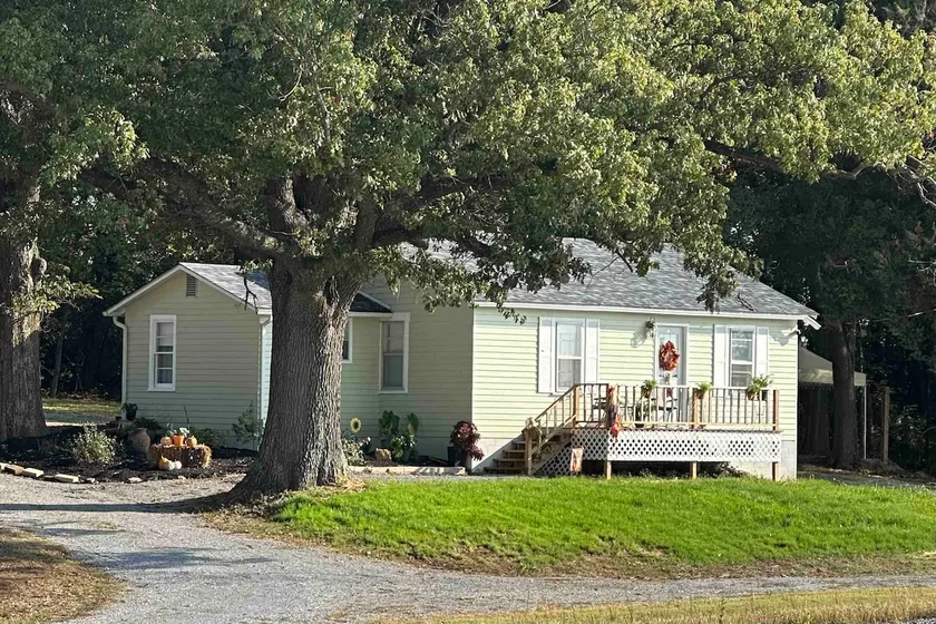 Shawnee Hideaway - Image 1