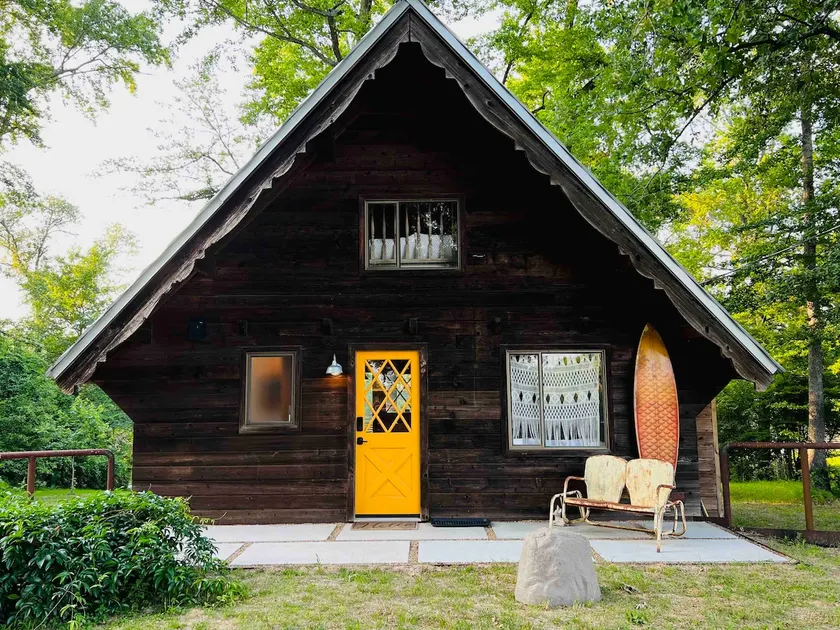 Goldie Lodge: the perfect little A-Frame Retreat - Image 1