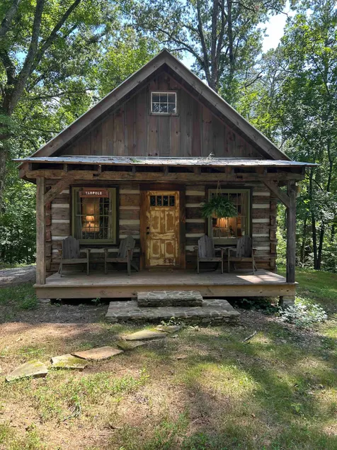 Tadpole Cabin at Creek Road Farm - Image 1