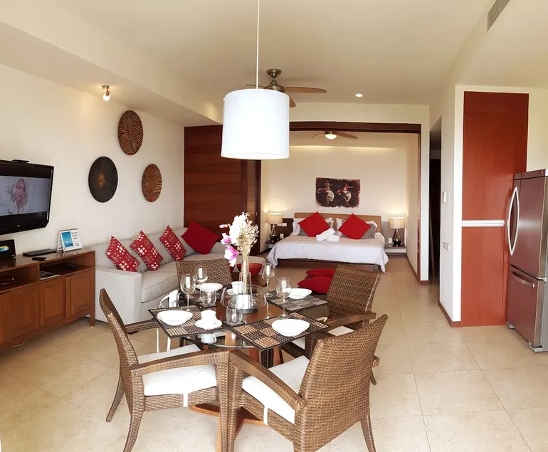 Luxe Alamar Studio, spectacular view! - Image 1