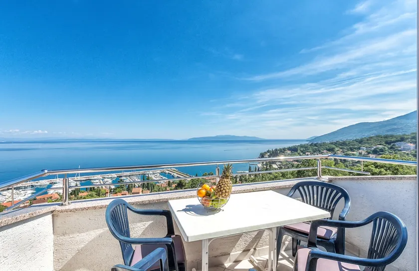 Villa Roses: Penthouse with pool - Image 1