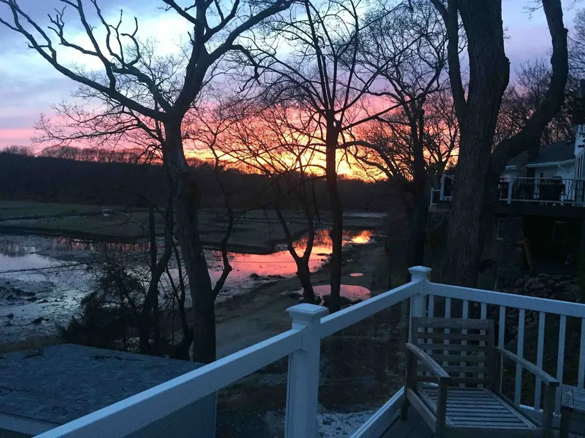 Home on wildlife rfge w water access views sunsets - Image 1